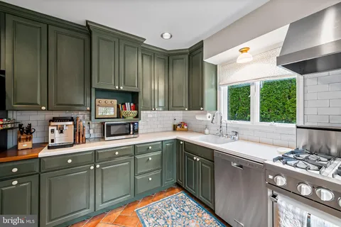 $975,000 | 5700 Greenleaf Road, Baltimore, MD 21210