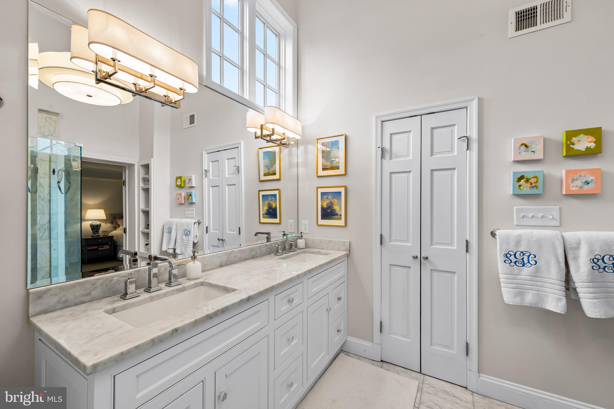 5700 Greenleaf Road Baltimore, MD 21210 - Photo 18 of 42 Primary bathroom