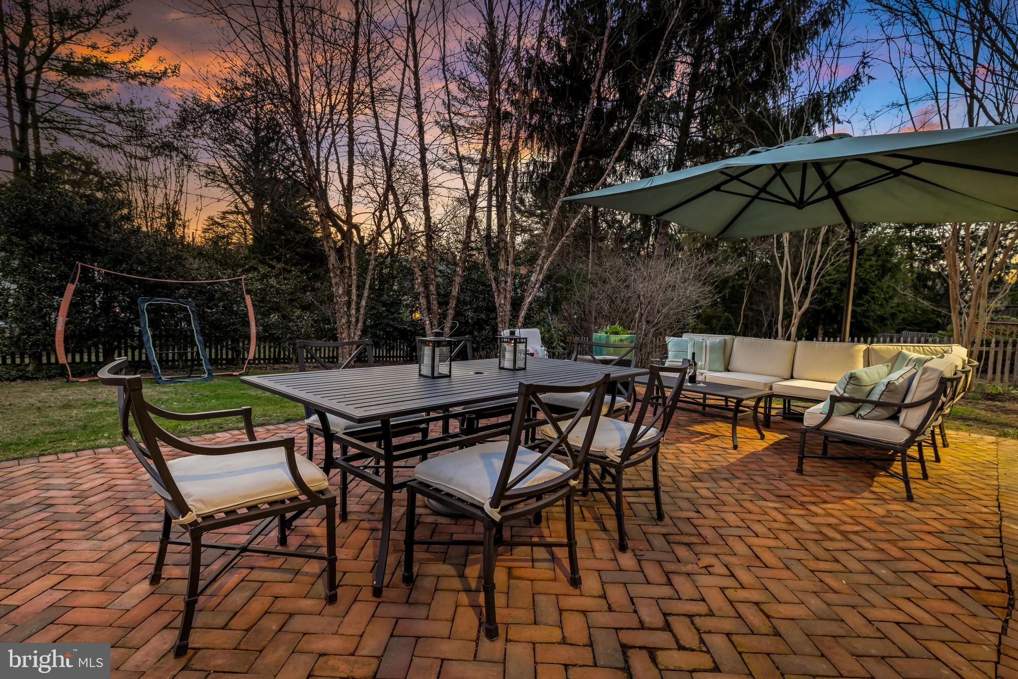5700 Greenleaf Road Baltimore, MD 21210 - Photo 32 of 42 Gorgeous backyard sunsets