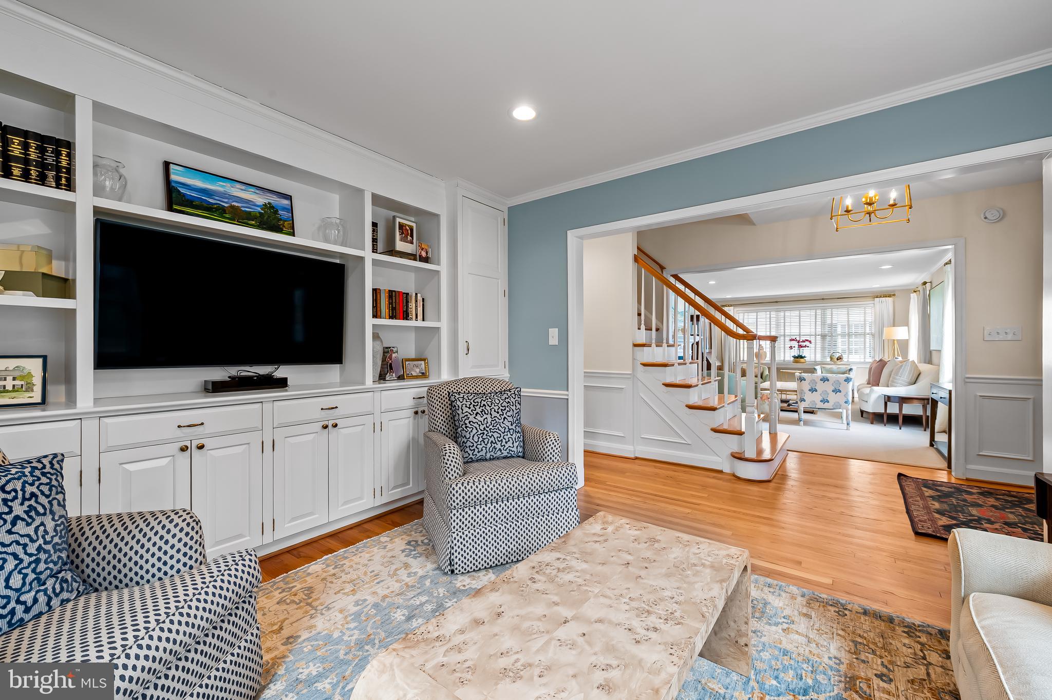 5700 Greenleaf Road Baltimore, MD 21210 - Photo 8 of 42 Built-ins in den