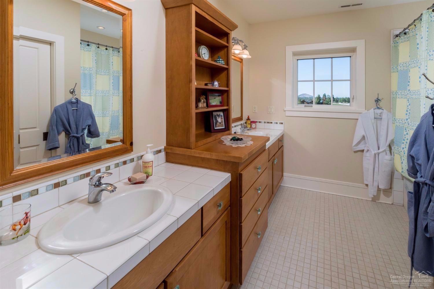 60550 Tekampe Road Bend, OR 97702 - Photo 16 of 25 Gallery Image 16