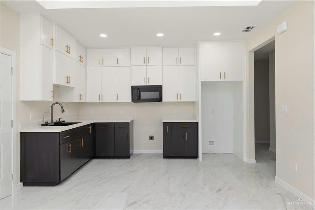 905 Skyview Street, Unit 1 Weslaco, TX 78596 - Photo 3 of 11