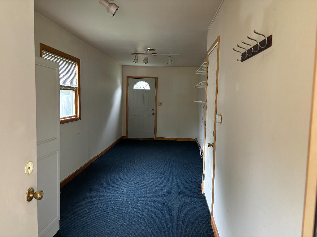 1191 Beta Road Walled Lake, MI 48390 - Photo 4 of 13 04