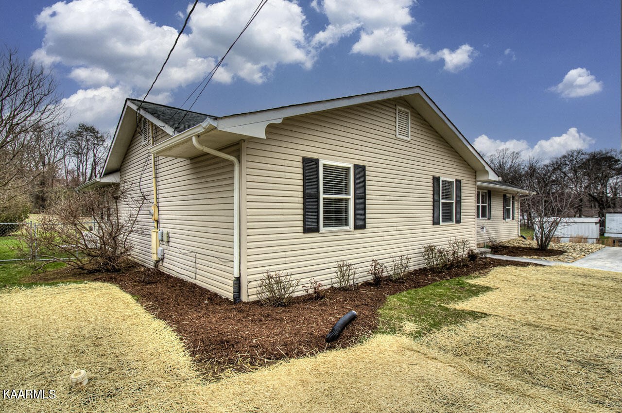 2329 Duncan Road Maryville, TN 37803 - Photo 2 of 30 Gallery Image 2