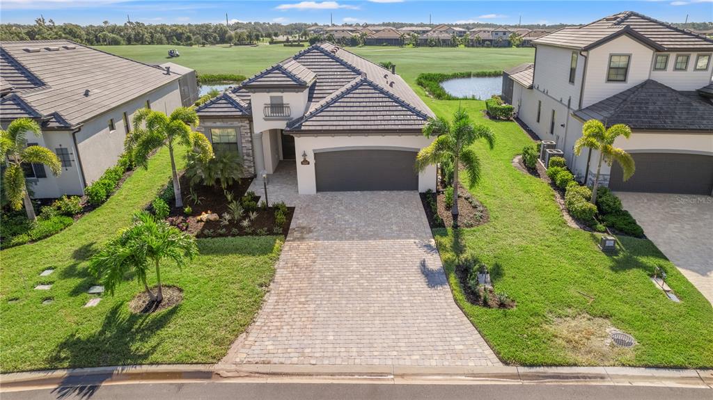 5947 Brandon Run Lakewood Ranch, FL 34211 - Photo 12 of 100