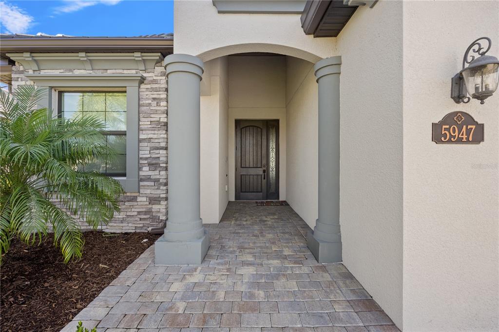 5947 Brandon Run Lakewood Ranch, FL 34211 - Photo 5 of 100
