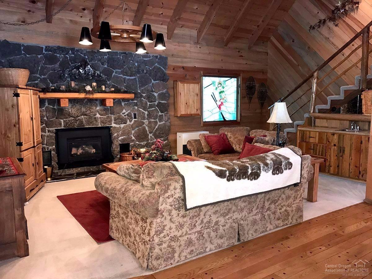 54864 Jack Pine Road Bend, OR 97707 - Photo 6 of 25 Gallery Image 6