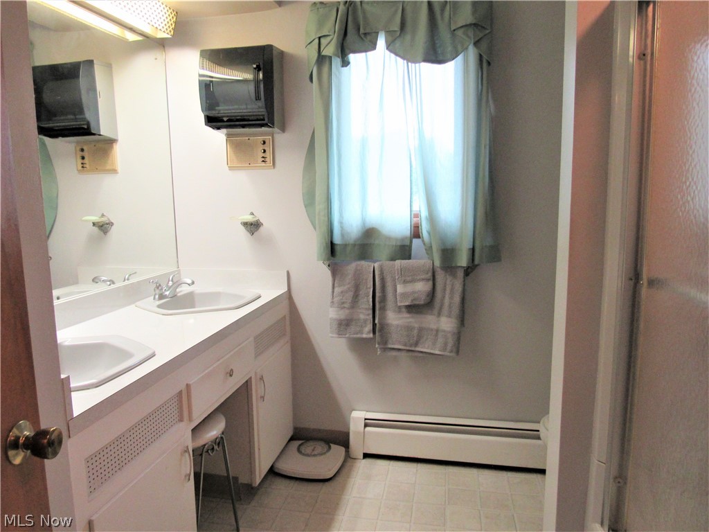 2525 Wright Road Akron, OH 44320 - Photo 10 of 21
