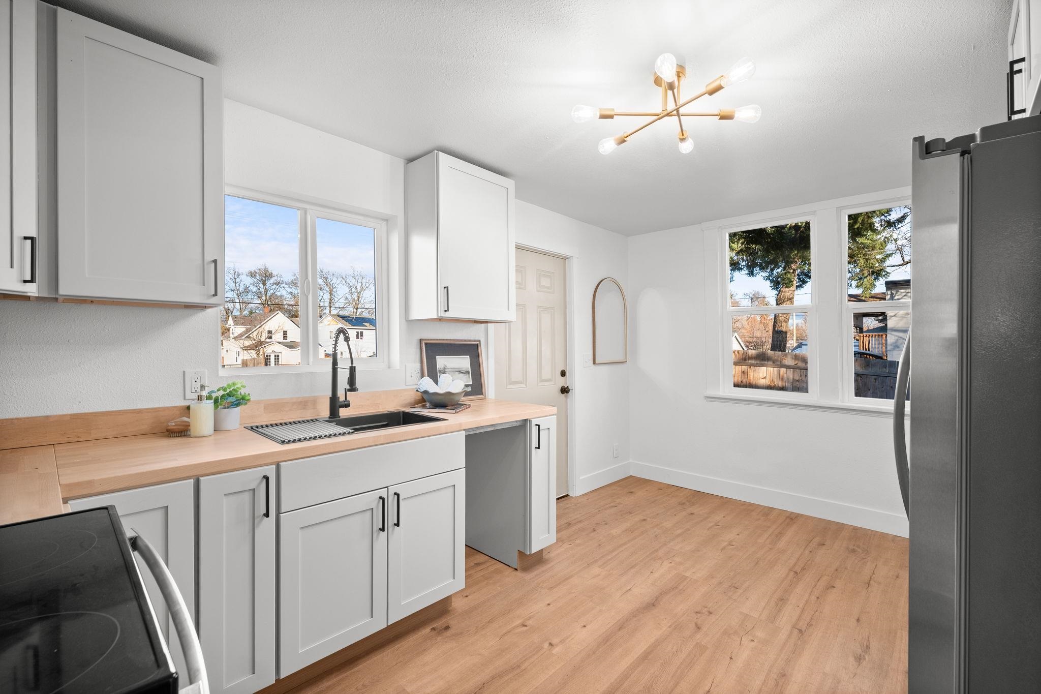 2113 East 5th Avenue Spokane, WA 99202 - Photo 6 of 26