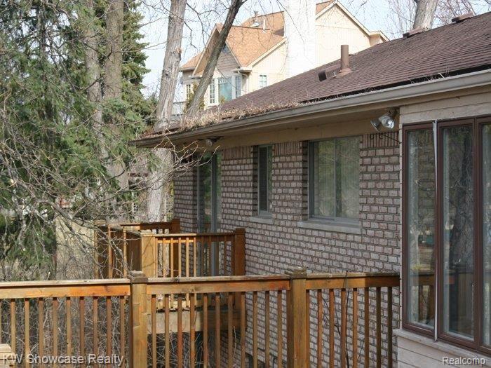 3320 Franklin Road Bloomfield Hills, MI 48302 - Photo 3 of 13 ELEVATED DECK