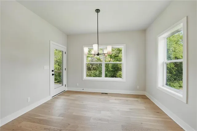 $707,500 | 1406 Northwest 106th Terrace, Kansas City, MO 64155