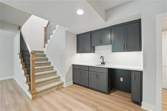 $707,500 | 1406 Northwest 106th Terrace, Kansas City, MO 64155