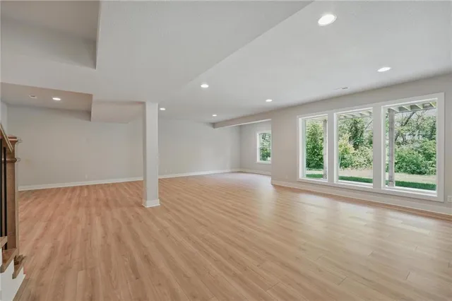 $707,500 | 1406 Northwest 106th Terrace, Kansas City, MO 64155