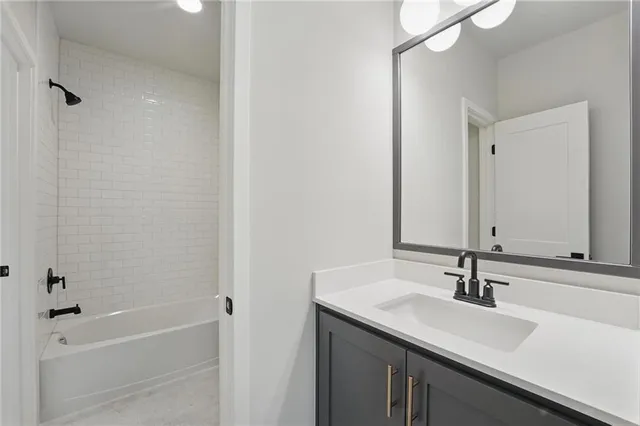 $707,500 | 1406 Northwest 106th Terrace, Kansas City, MO 64155