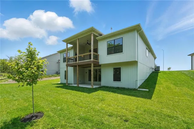 $707,500 | 1406 Northwest 106th Terrace, Kansas City, MO 64155