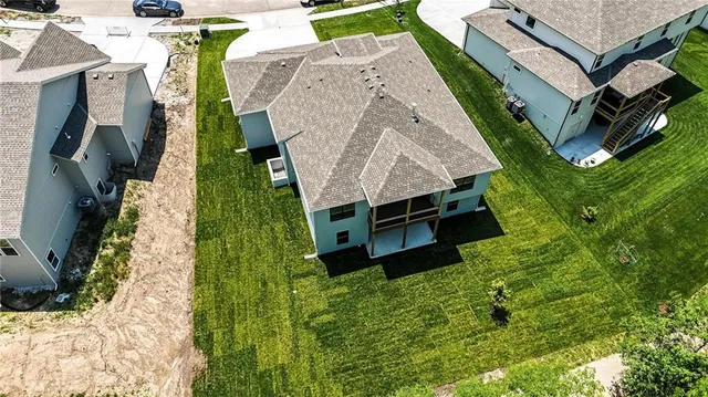 $707,500 | 1406 Northwest 106th Terrace, Kansas City, MO 64155