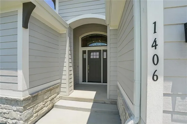 $707,500 | 1406 Northwest 106th Terrace, Kansas City, MO 64155