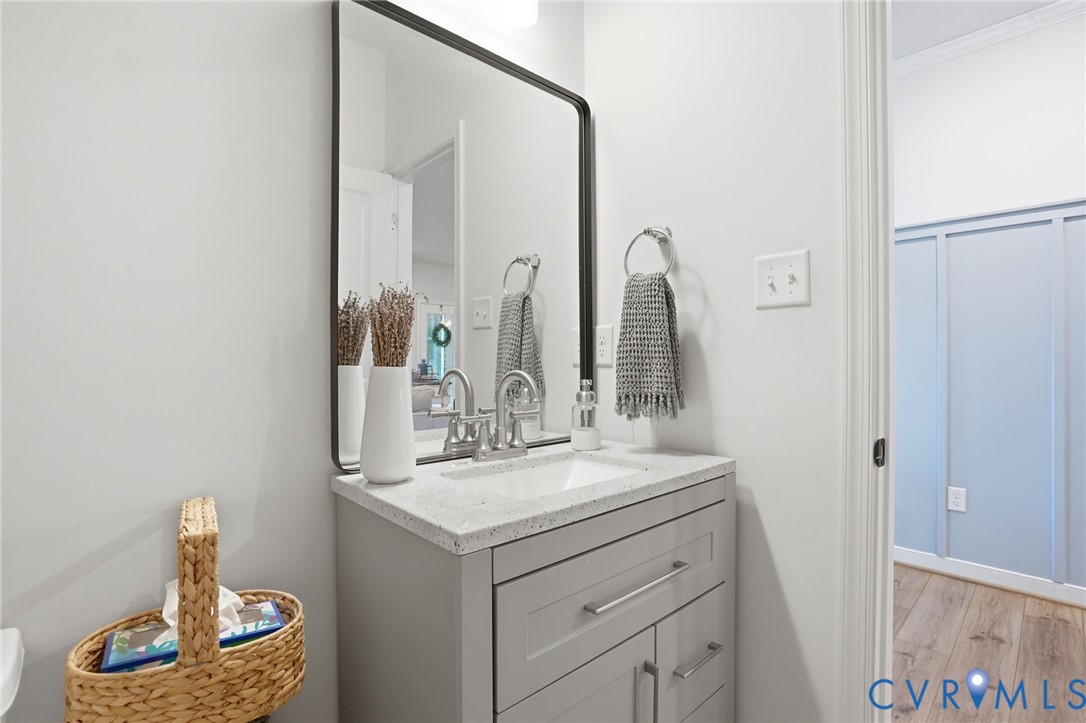8016 Blythe Road Mechanicsville, VA 23116 - Photo 10 of 49 Powder room