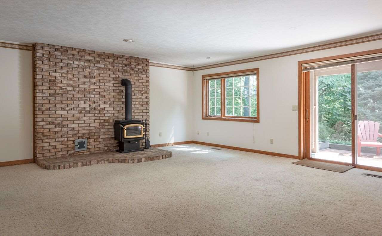 6448 Mission Ridge Traverse City, MI 49686 - Photo 16 of 26 1864616-15.JPG