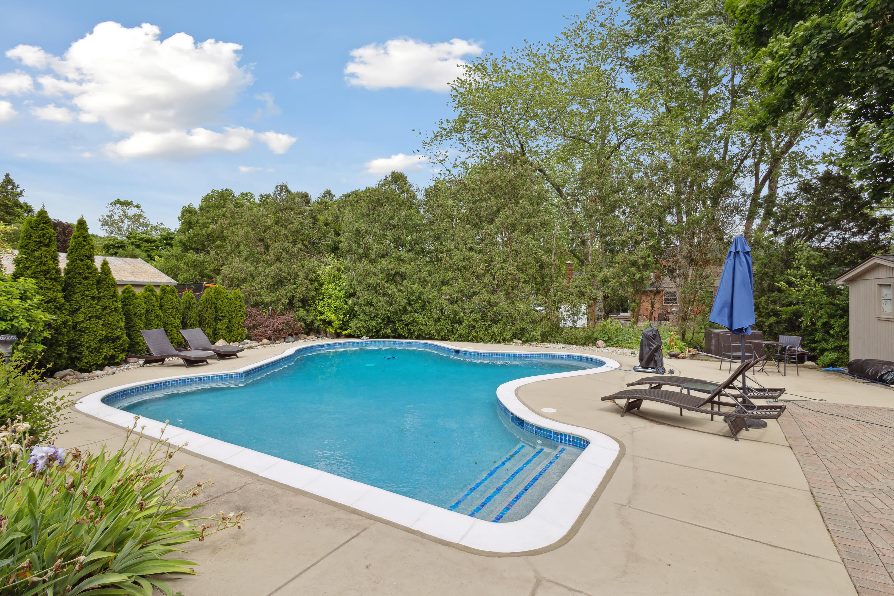 5681 Beechview Drive Rochester, MI 48306 - Photo 4 of 5 54-5681-Beechview-Dr-Rochester-MI-48306-