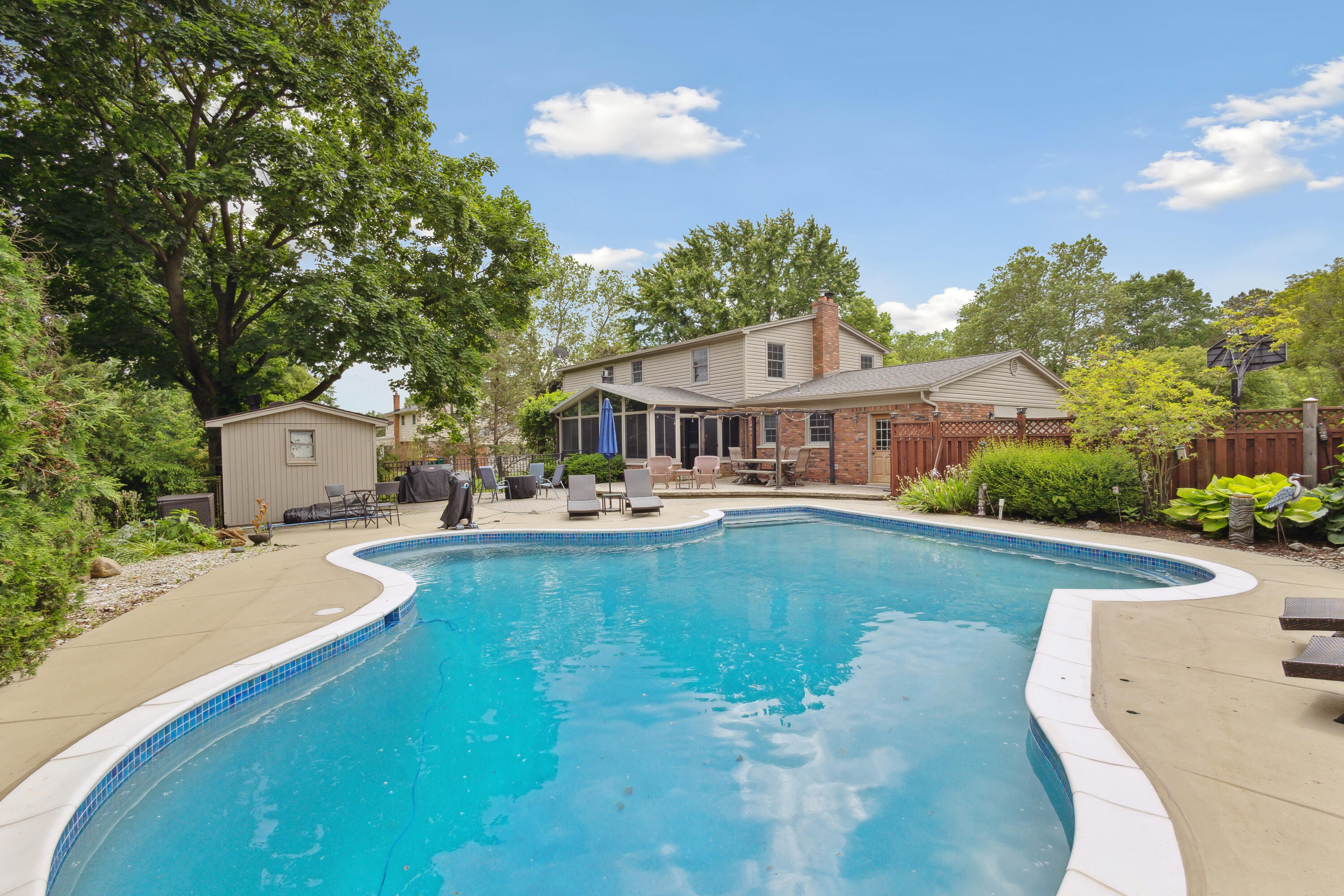 5681 Beechview Drive Rochester, MI 48306 - Photo 5 of 5 55-5681-Beechview-Dr-Rochester-MI-48306-