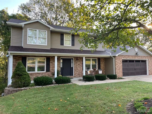 $359,000 | 132 Blue Ridge Trace, Festus, MO 63028