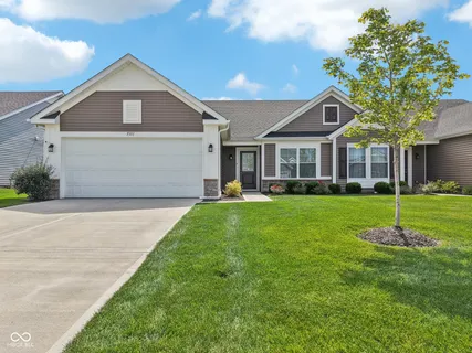 $274,000 | 7111 Lillian Place, Cumberland, IN 46229