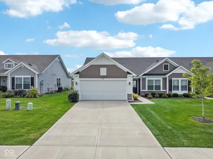 $274,000 | 7111 Lillian Place, Cumberland, IN 46229