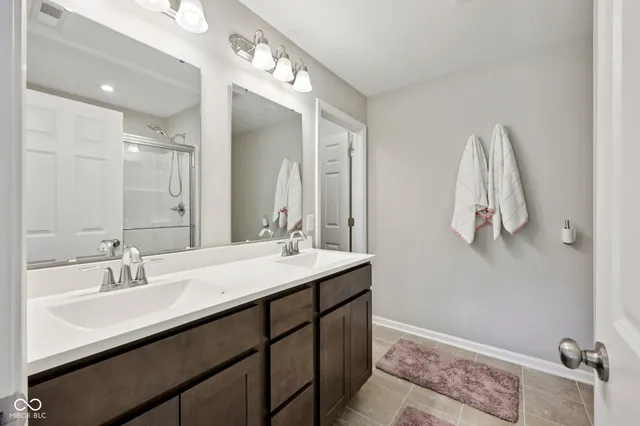 $269,900 | 7111 Lillian Place, Cumberland, IN 46229