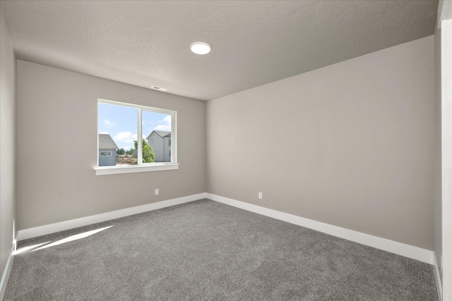 8419 North Oak Street Spokane, WA 99208 - Photo 17 of 22 Gallery Image 17