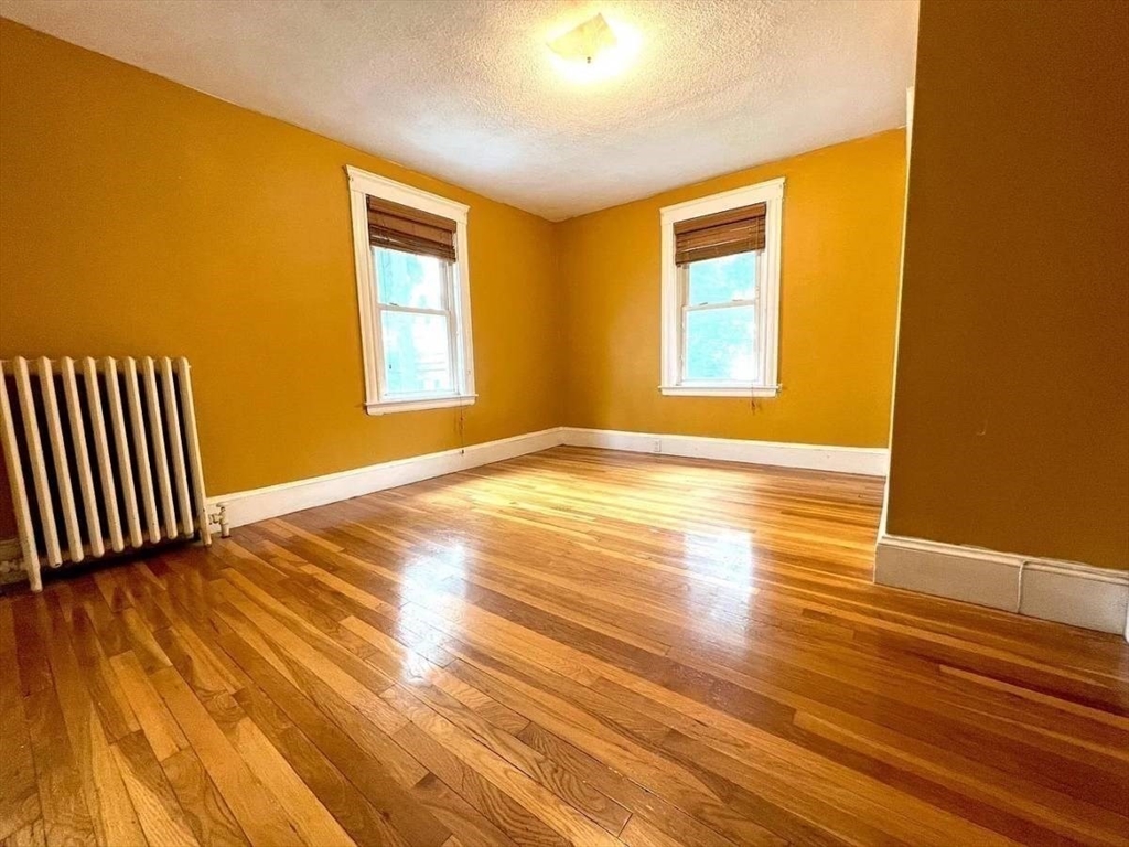 200 Maple Street, Unit 2 Boston, MA 02132 - Photo 7 of 11