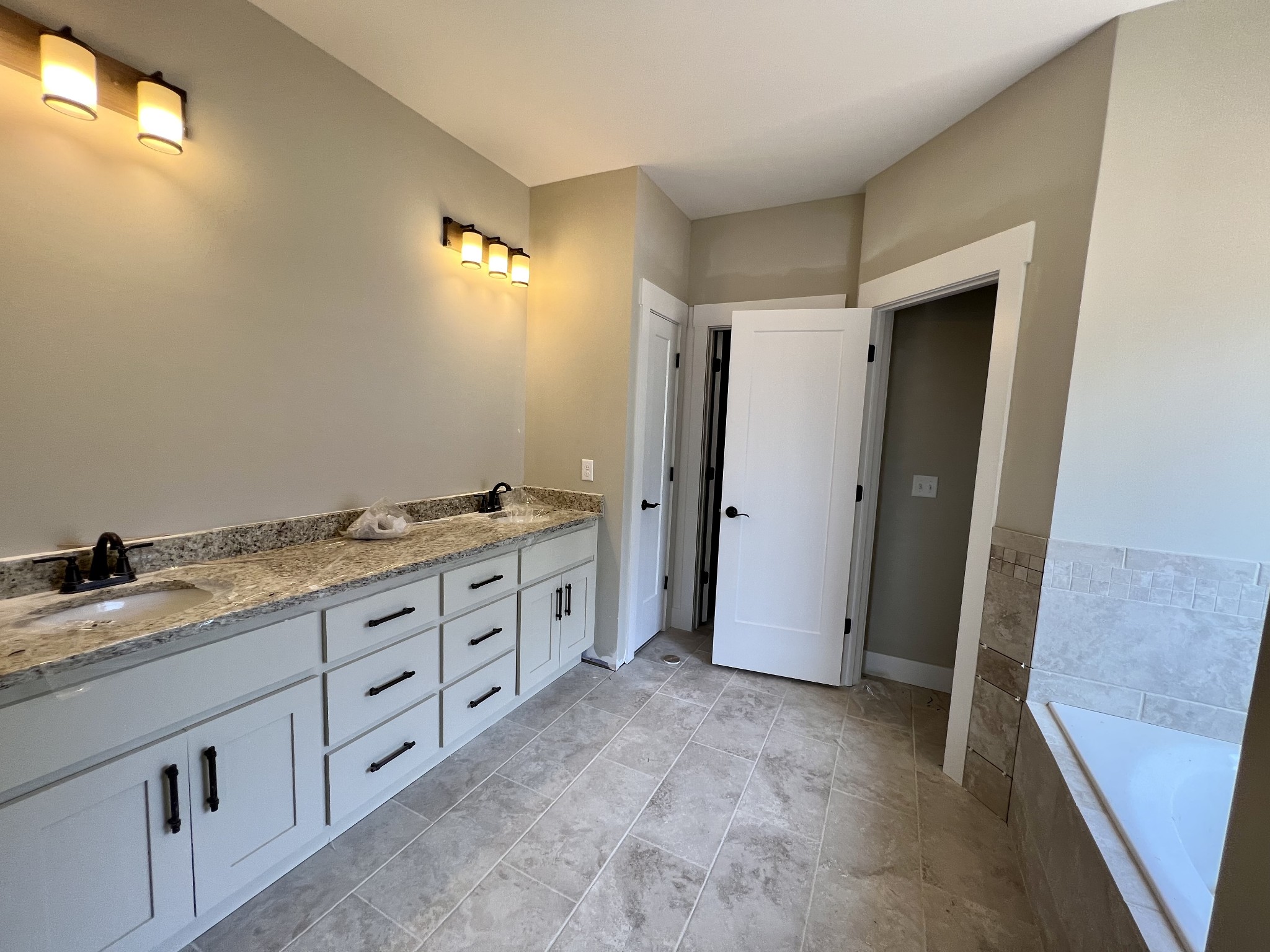 1220 White Rock Road Murfreesboro, TN 37129 - Photo 6 of 12 Gallery Image 6