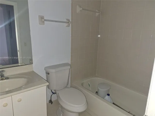 $2,500 | 2318 Northeast 42nd Circle, Unit 2318, Homestead, FL 33033