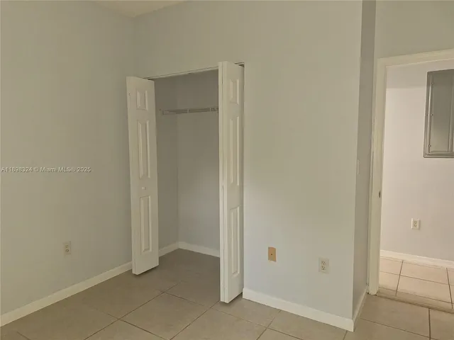 $2,500 | 2318 Northeast 42nd Circle, Unit 2318, Homestead, FL 33033