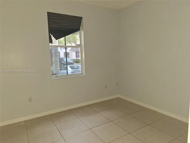 $2,500 | 2318 Northeast 42nd Circle, Unit 2318, Homestead, FL 33033