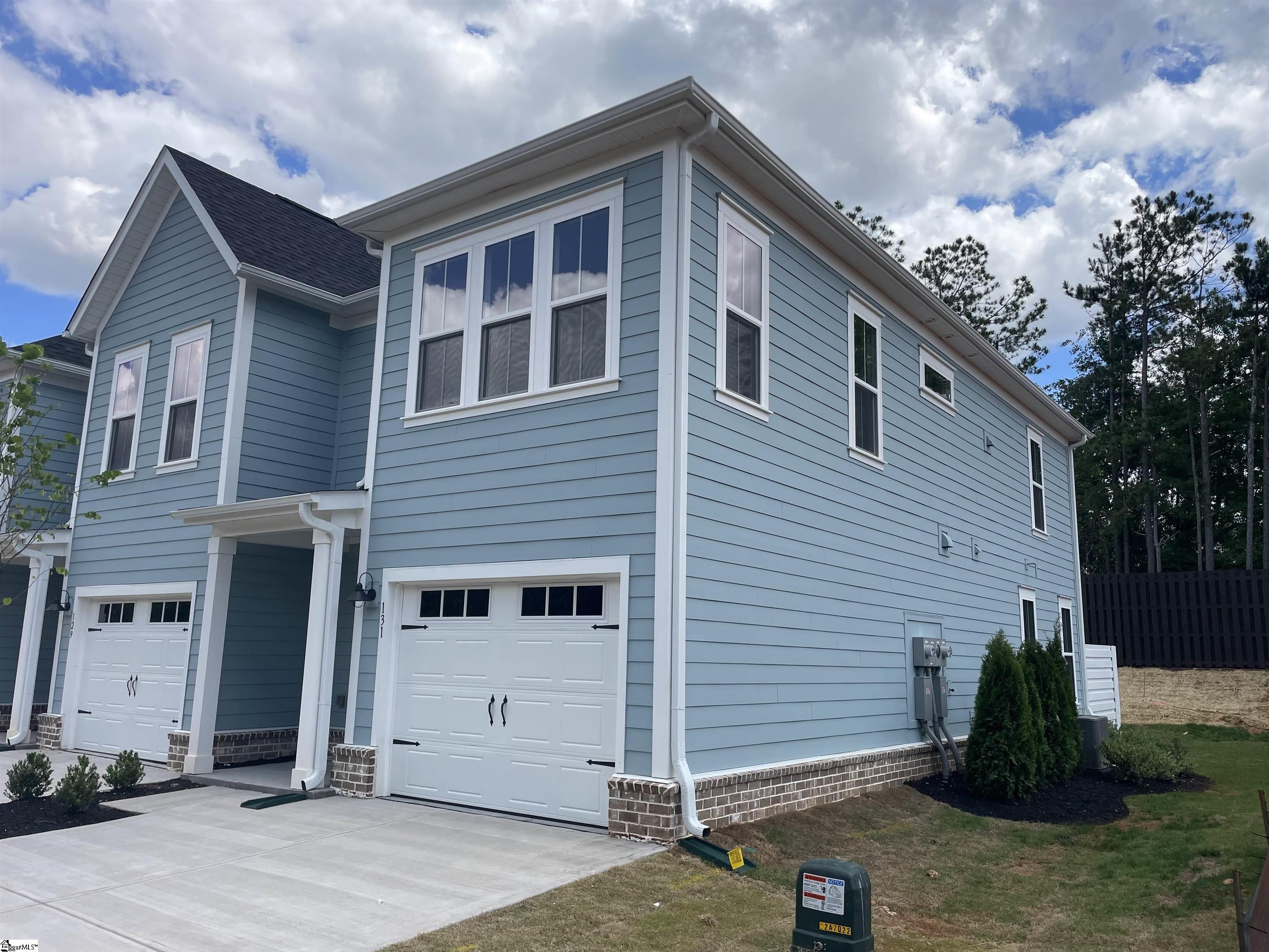 131 Gadwall Way Greenville, SC 29607 - Photo 2 of 17 Gallery Image 2