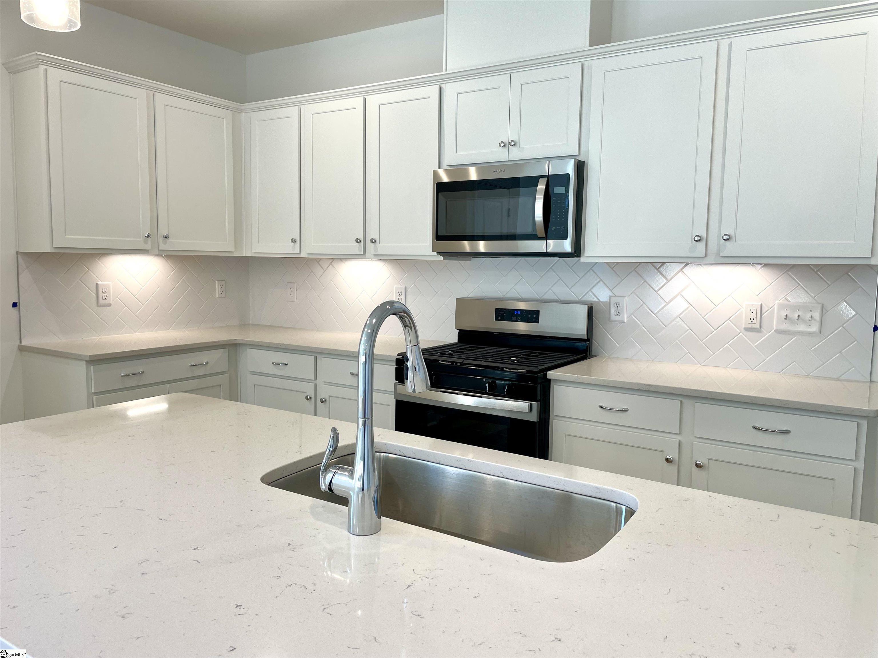 131 Gadwall Way Greenville, SC 29607 - Photo 4 of 17 Gallery Image 4