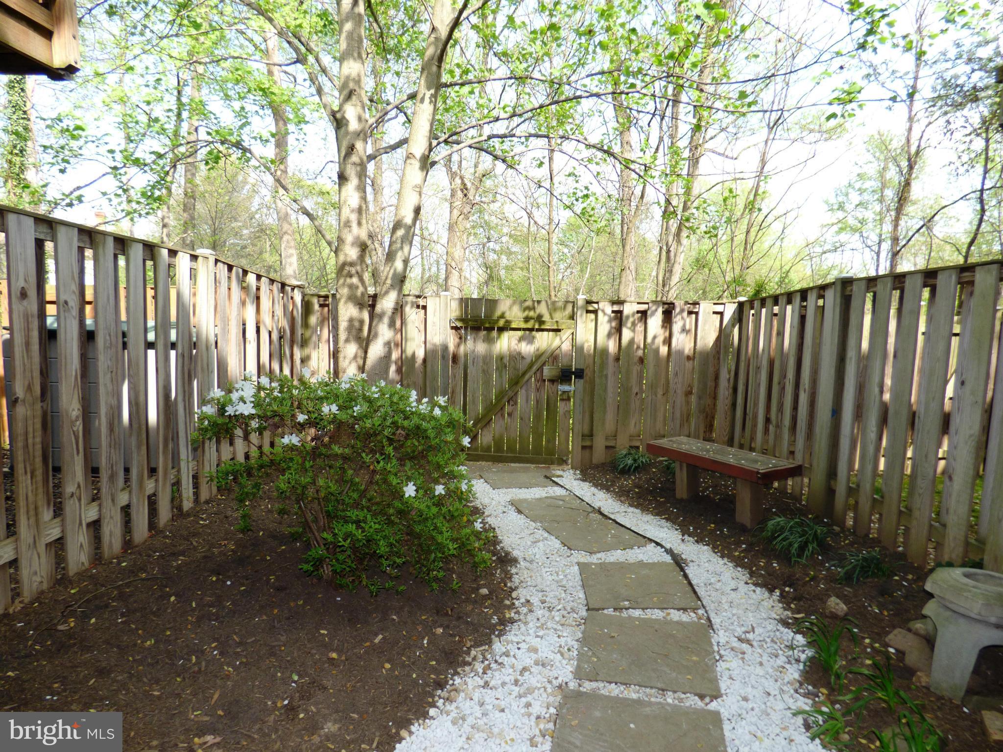 8530 Springfield Oaks Drive Springfield, VA 22153 - Photo 20 of 22 Exterior (Rear)