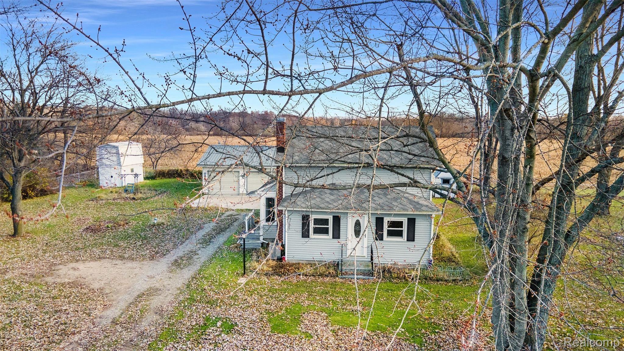 9601 South Durand Road Durand, MI 48429 - Photo 9 of 33 2 (2).jpg