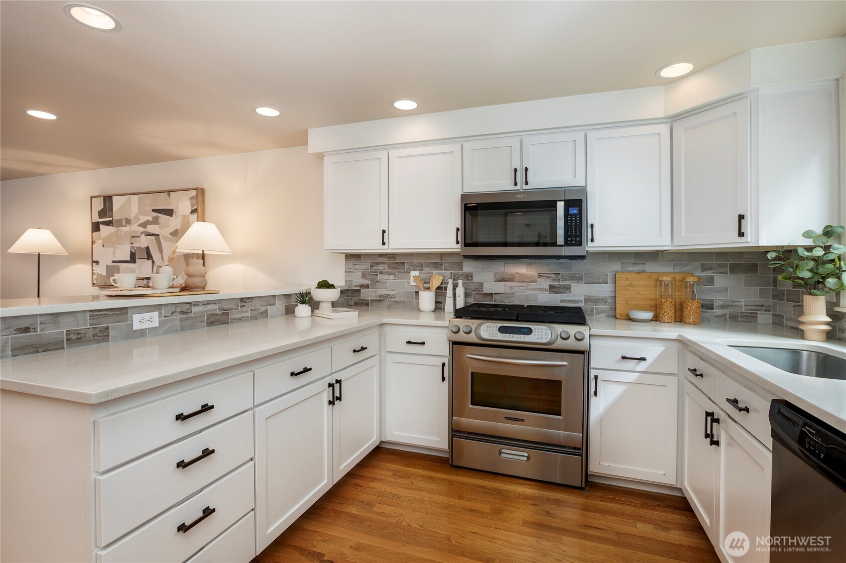 8505 Midvale Avenue North, Unit B Seattle, WA 98103 - Photo 5 of 18
