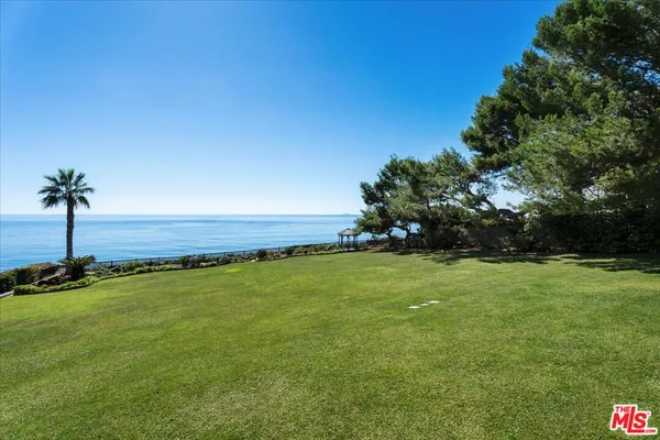 $25,000 | 32440 Pacific Coast Highway, Malibu, CA 90265
