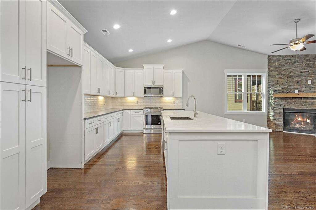 25 Craftsman Overlook Ridge Arden, NC 28704 - Photo 8 of 27 Gallery Image 8