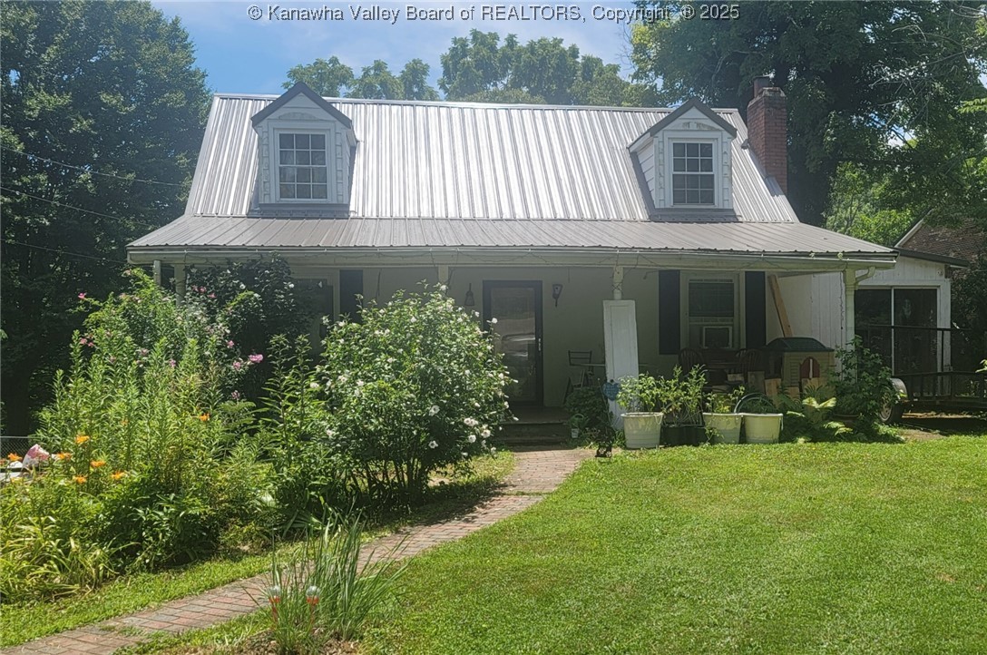 1222 Strawberry Road St. Albans, WV 25177 - Photo 1 of 11 Gallery Image 1