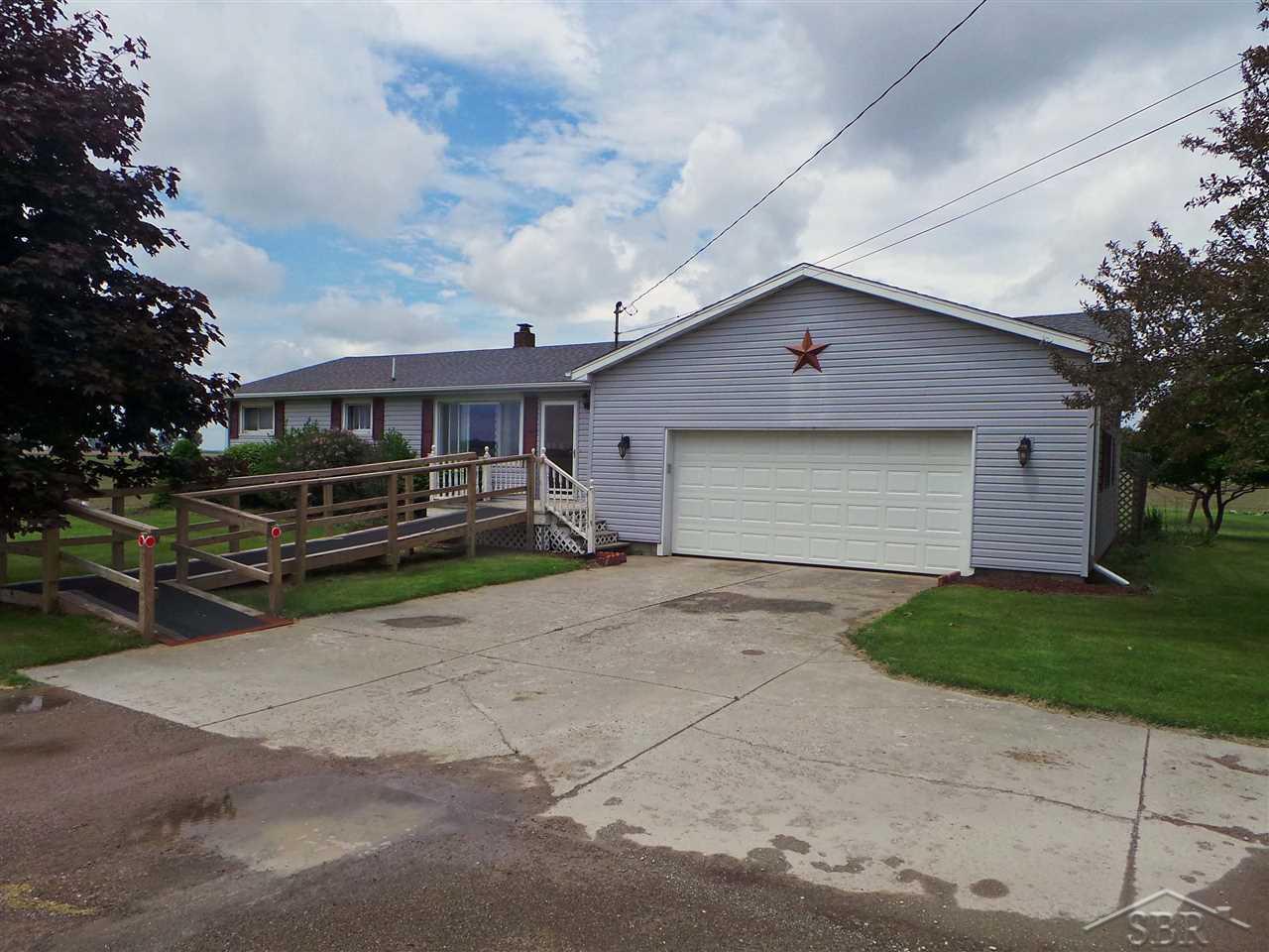 2270 West Verne Road Burt, MI 48417 - Photo 2 of 21 31382639-1.JPG