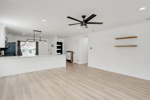 $2,100 | 2128 Elysian Fields, Austin, TX 78727