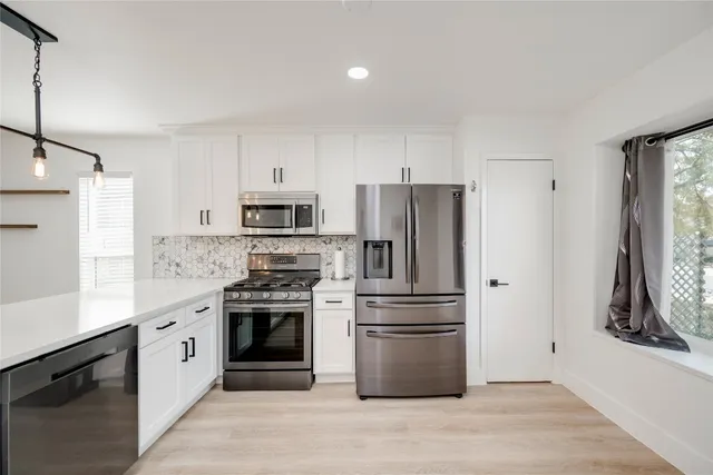 $2,100 | 2128 Elysian Fields, Austin, TX 78727