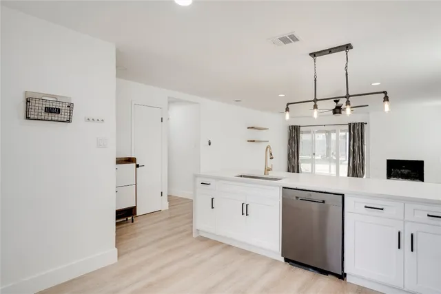 $2,100 | 2128 Elysian Fields, Austin, TX 78727