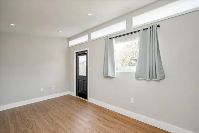 $2,100 | 2128 Elysian Fields, Austin, TX 78727