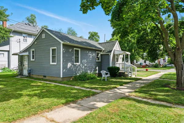 $139,000 | 300 Lenawee Street, Durand, MI 48429