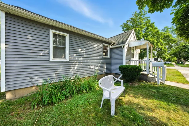 $139,000 | 300 Lenawee Street, Durand, MI 48429